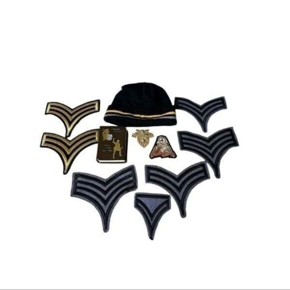 Vintage 1990s West Point assortment of patches pins hat - Picture 4 of 7